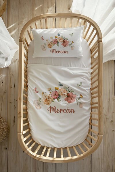 %100 Pamuk Saten İsme Özel Anne Yanı Beşik Nevresim Takımı (60x100 cm) Çiçek